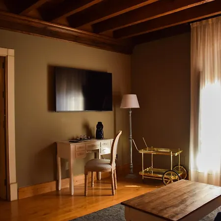 ホテル Casona De La Pinta Ríocorvo