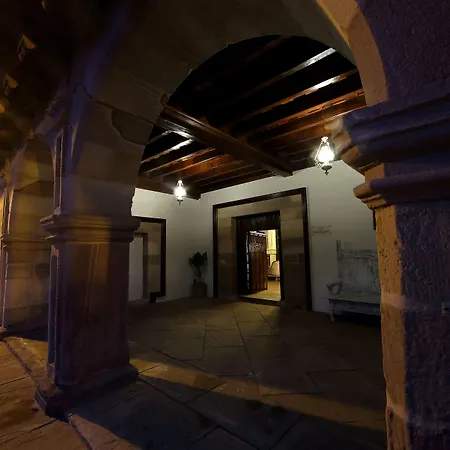 Casona De La Pinta