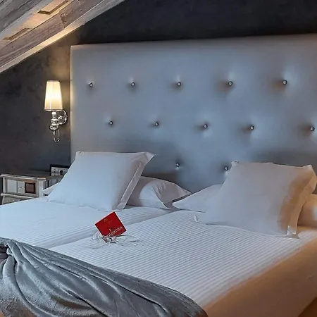 ホテル Casona De La Pinta Ríocorvo