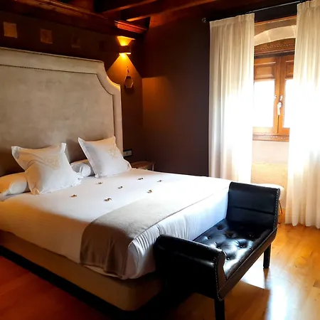 Casona De La Pinta Hotel 4*