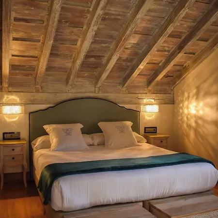 Casona De La Pinta Hotel