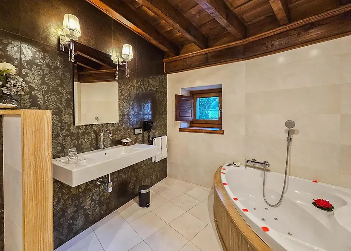 Hotel Casona De La Pinta 4*