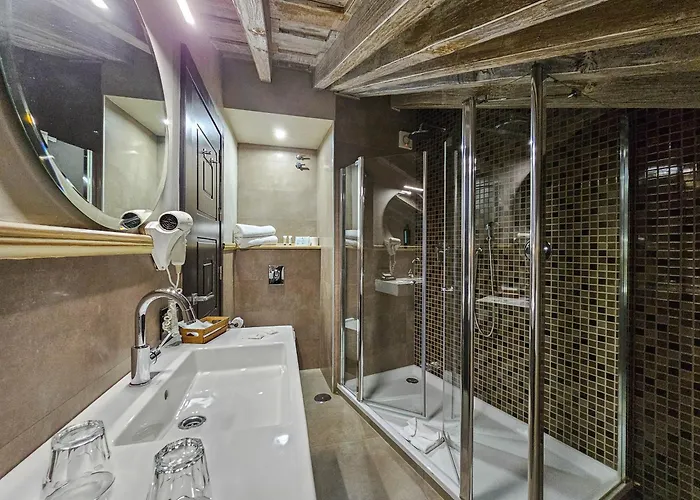 호텔 Casona De La Pinta 4*