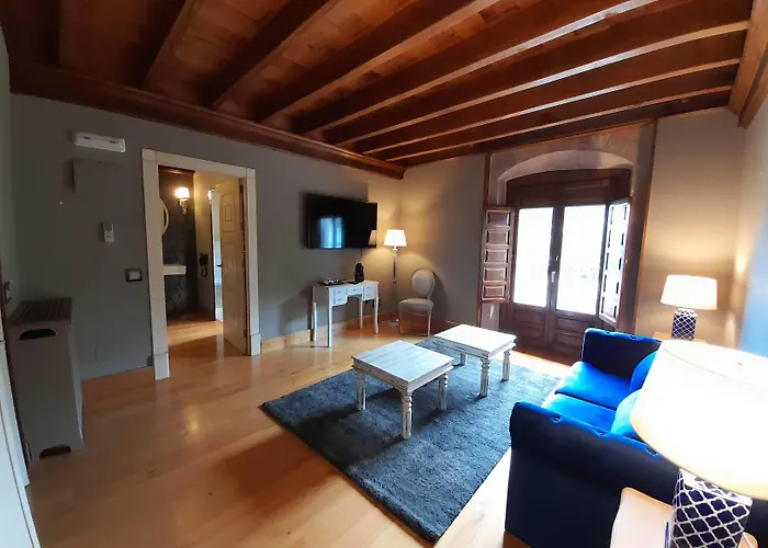 Casona De La Pinta Hotel