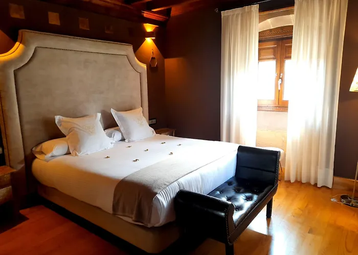 Casona De La Pinta Hotel 4*